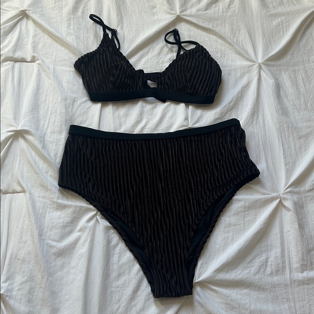 Cupshe Black Ribbed High-Waist Bikini Set